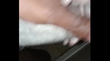 播放 一个马虎公鸡的手淫按摩 3