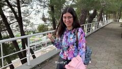 play Street Pickup: Harter Sex mit einer süßen Teenie, Sperma auf der Brille