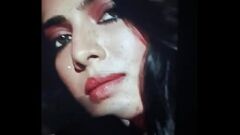 Riproduci Incontro hardcore pieno di sputi con Malavika Mohan di grandi dimensioni