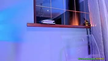 চালান তার সুস্বাদু পাছা এবং ভগ তাই মসৃণ এবং নরম