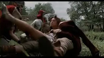 play ローナ・ミトラはローマ兵士によってスパルタカスで奴隷として売られた (2004)
