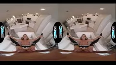 Abspielen Vollbusiges Dienstmädchen Davina Davis im Hardcore-VR-Porno: Großer Schwanz, Creampie, Blowjob