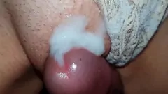 play La moglie amatoriale rossa prende la biancheria intima martellando e ingoia cum dopo il piacere del marito