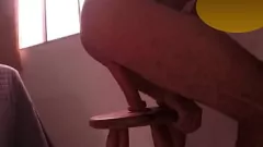 play Emo -paar wordt intiem met oversized rubberen lul, sperma en likt het schoon