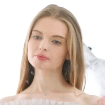 Pornstar Adel Bye